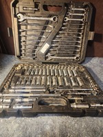 101 PIECE 1/4" AND 3/8" DRIVE METRIC AND SAE SILVER EAGLE® MASTER SOCKET SET
