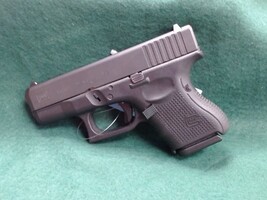  Glock 26 Gen 4 Subcompact Handgun 9mm Luger 10/rd Magazines (3) 3.4" Barrel 