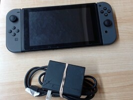 Nintendo Switch Full Console With Joycons No Dock In Grey W/ Charger HAC-001