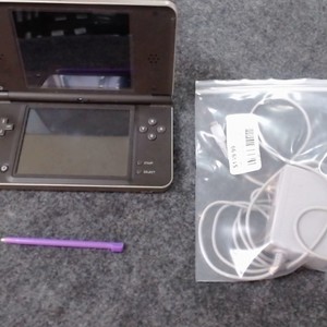 3ds Nintendo Game Systems Nintendo Utl-001, 3DSXL Blk/Gld W/ Charger