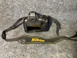 Nikon D3000 10.2MP Digital SLR Camera 