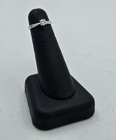 14K White Gold (.28) Diamond Solitaire Engagement Ring Size 4 (1.80g)