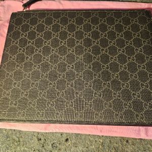 GUCCI GG Supreme Bestiary Eagle Coated Canvas Clutch Bag Pouch Wristlet 547084