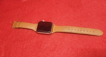 Apple Watch Series 3 (Aluminum, GPS, 38 mm) Rose With Leather Band
