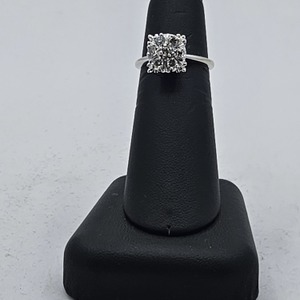  10k White Gold 7-Stone Diamond Engagement Ring,10kt, 3.20G Size 6 With 7-1/10ct