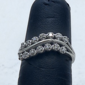  Vintage JB Ladies 10k White Gold Waterfall Style Ring With 14-Diamonds, 2.5g 