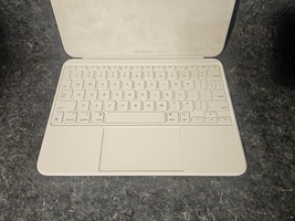 Magic Keyboard Folio for iPad (10th generation) - US English