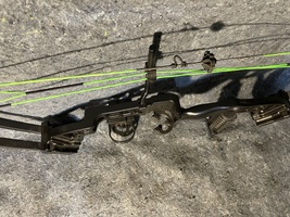 Barnett Outdoors Black Youth Vortex Compound Bow Right Handed