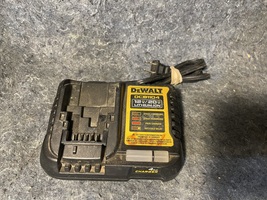 12V MAX*/20V MAX*/FLEXVOLT® 4 Amp Charger