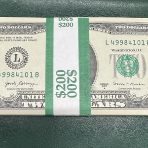 2017 Uncirculated US $2 Notes (sequential serial numbers) 100 bills, $200.00 Fac