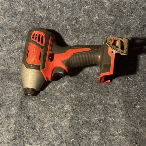 Milwaukee M18 18V Lithium-Ion Cordless 1/4 in. Hex Impact Driver (Tool-Only)