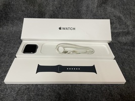Apple Watch SE (GPS, 44mm) - Space Gray Aluminum Case with Black Sport Band 