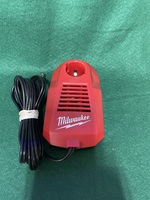Milwaukee 48-59-2001 M-4 Charger