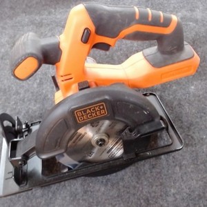 Black & Decker 20V MAX* POWERCONNECT™ Cordless Circular Saw (Bare Tool Only), 5-