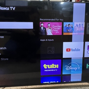 Hisense 58" Class 4K UHD LED LCD Roku Smart TV HDR R6 Series 58R6E3 (no remote)