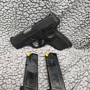Taurus G3C Handgun 9mm Luger 12rd Magazines(2) 3.26'' Barrel Black Slide/Frame