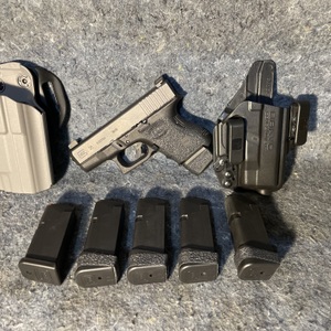   Glock 26 Gen 3 Subcompact Handgun 9mm Luger 10rd Magazines (2) 3.4" Barrel 