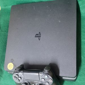 Sony PlayStation 4 Console 500GB - Black CUCH-1215A