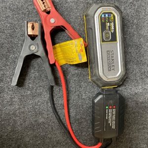 Stanley FatMax 1200A, Lithium Jump Starter with 15 Watt USB-A and USB-C Power