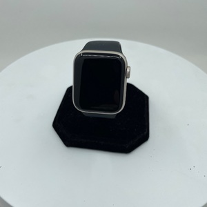 Apple (A2722) Watch SE 40mm GPS (2nd Gen) 