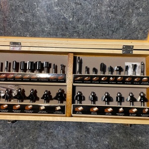 SKIL 30 -Piece Carbide-tipped Router Bit Set New/Never Used