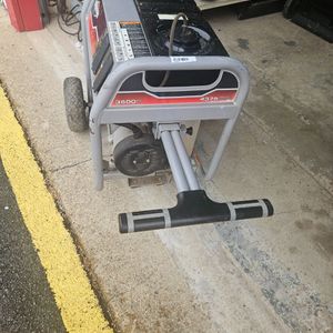 Briggs & Stratton 30466 - 3500 Watt Portable Generator
