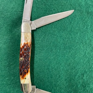 1985 Case Peach Seed Jigged Amber Bone Medium Stockman with 3 Blades