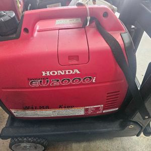 Honda eu2000i Inverter Generator Super Quiet