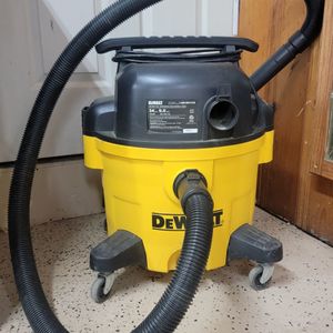 9 Gallon, 5 HP Wet/Dry Vacuum