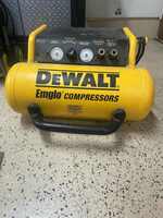 DeWalt D55151 2 Hp 4 Gal Hand Carry 