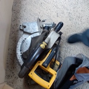 DEWALT 15 Amp Corded 12 in. Single Bevel Compound Miter Saw