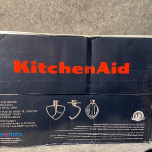 KitchenAid Deluxe 4.5 qt Stand Mixer, Dried Rose New in Box
