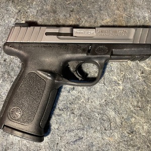 Smith & Wesson SD9VE Handgun 9mm Luger 15rd Magazine 4" Barrel