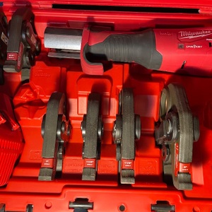 Milwaukee M18 18V Lithium-Ion Brushless Cordless FORCE LOGIC Press Tool Kit 