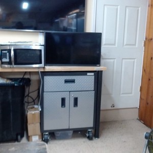 VIZIO 32" Class D-Series HD Smart TV (Has Remote/ No Feet)