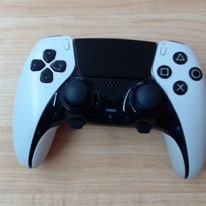 Sony - DualSense Edge Wireless Controller - White (missing extra knobs/buttons)