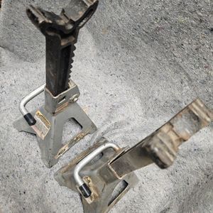 Mac Tool (9331) 3-Ton Jack Stand Set