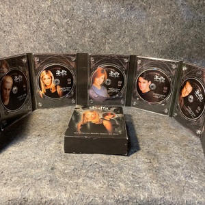 Buffy the Vampire Slayer: The Complete Fourth Season