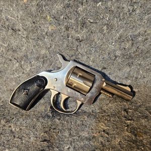 H & R Harrington Richardson Model 733 .32 S&W Long Nickel Revolver