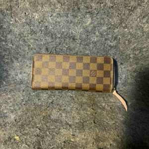 Louis Vuitton clemence Wallet