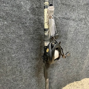 Lew's BB1 PRO Baitcaster Reel on Joe's Custom Rods Pro Series 944 7'10" Rig Rod