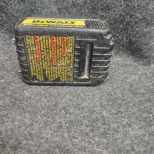 DEWALT 20V MAX Premium Lithium-Ion 3.0Ah Battery Pack
